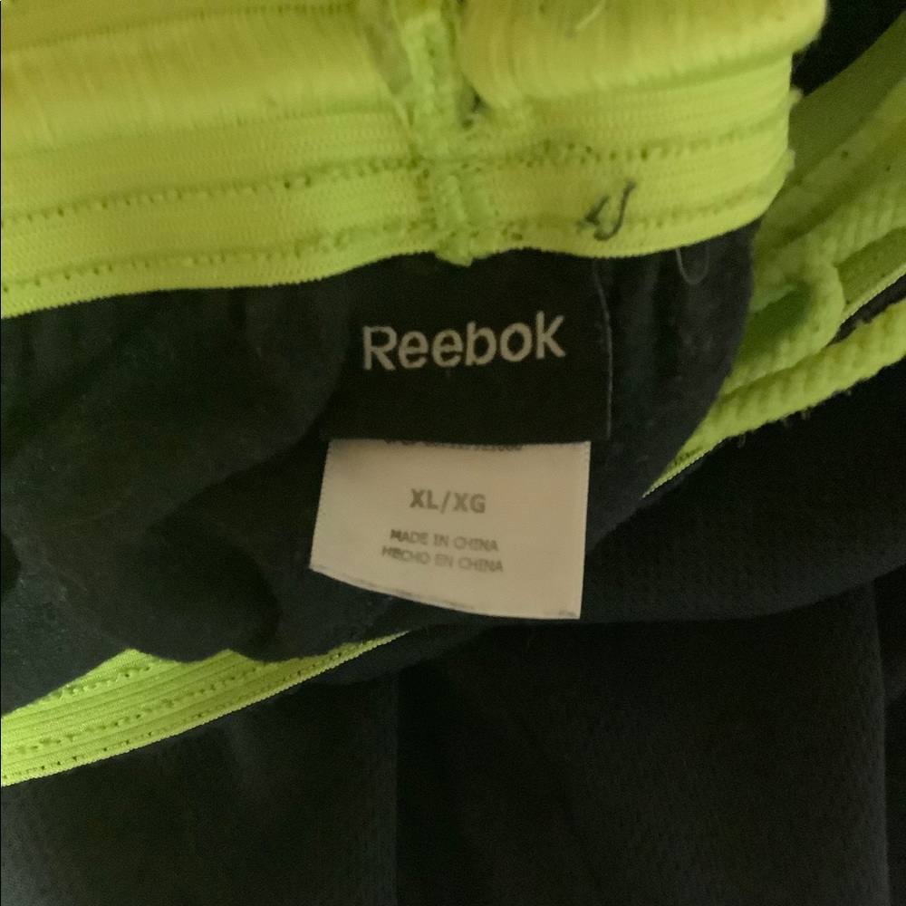 Men’s Reebok track pants - Picture 2 of 6